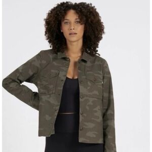 Vuori Camo Jacket